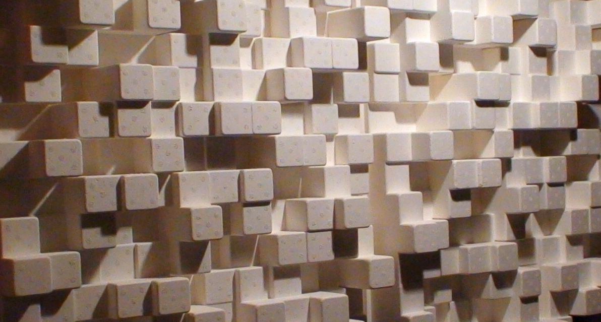 Skyline diffuser made of blocks at varying depths